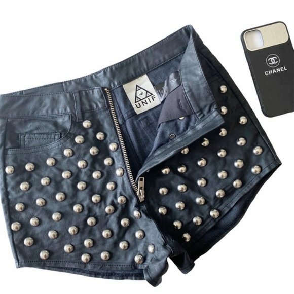 💥KILLER DESING💥UNIF Jagger Studded Leather Short in Black - Picture 5 of 13